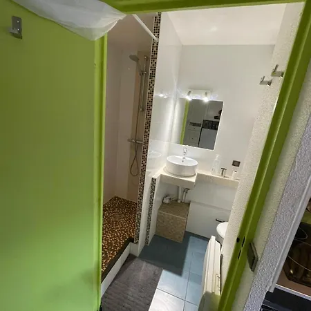 In Out 5 Personnes Vue Cime Caron *