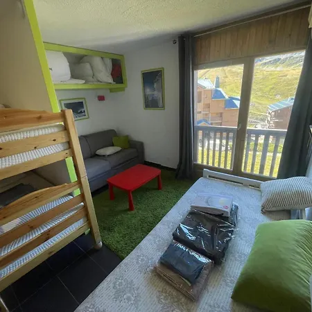 In Out 5 Personnes Vue Cime Caron